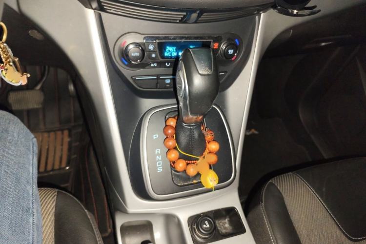 Used Ford Kuga 2015 1.5L GTDi Two-Wheel Drive Fashion Edition Gear Lever