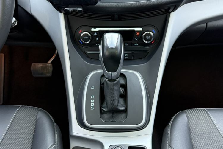 Used Ford Kuga 2015 1.5L GTDi Two-Wheel Drive Fashion Edition Gear Lever