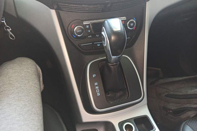 Used Ford Kuga 2015 1.5L GTDi Two-Wheel Drive Fashion Edition Gear Lever
