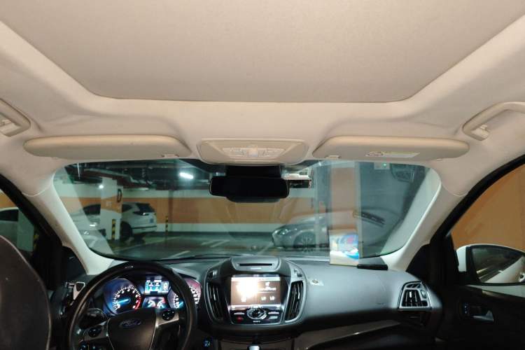 Used Ford Kuga 2015 2.0L GTDi Four-Wheel Drive Prestige Model Headliner