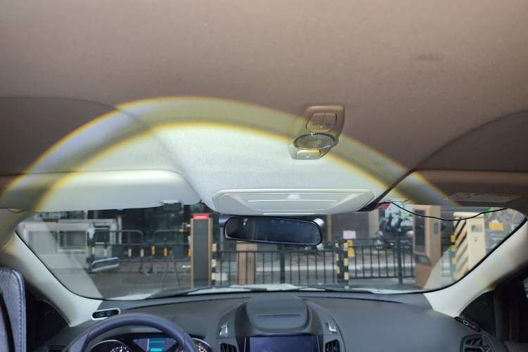 Used Ford Kuga 2015 1.5L GTDi Two-Wheel-Drive Comfort Model Headliner