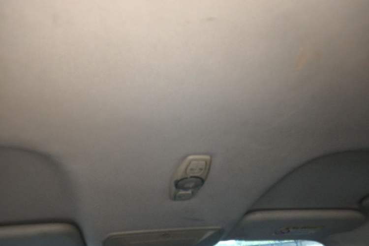 Used Ford Kuga 2015 1.5L GTDi Two-Wheel-Drive Comfort Model Headliner