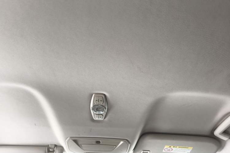 Used Ford Kuga 2015 1.5L GTDi Two-Wheel-Drive Comfort Model Headliner