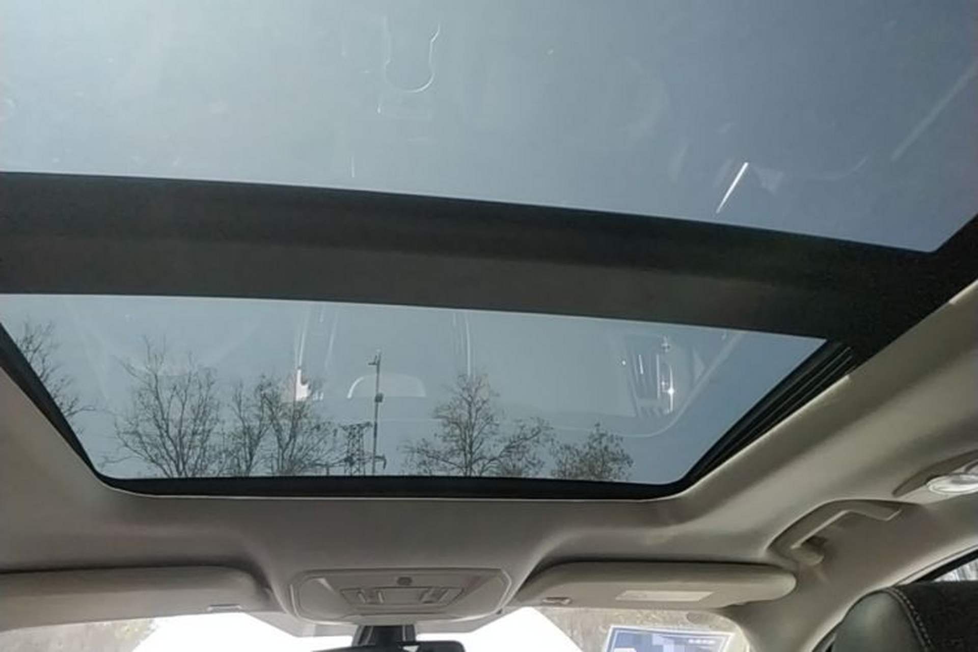 Used Ford Kuga 2015 1.5L GTDi Four-Wheel-Drive Elite Model Headliner