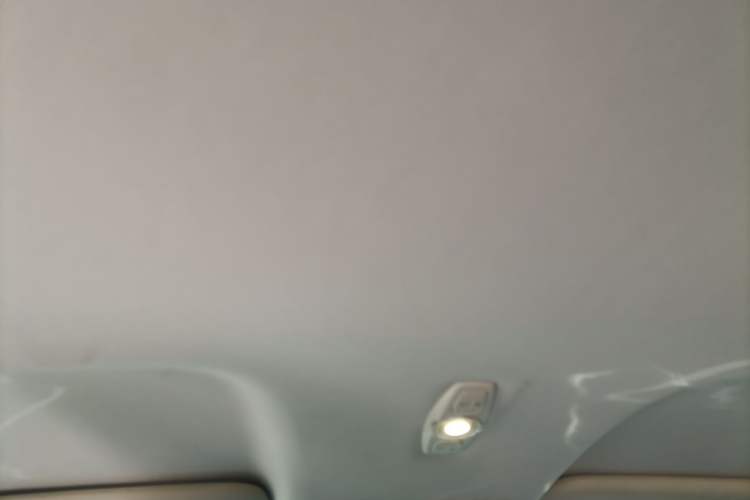 Used Ford Kuga 2015 1.5L GTDi Two-Wheel-Drive Comfort Model Headliner