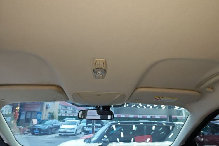Used Ford Kuga 2015 1.5L GTDi Two-Wheel-Drive Comfort Model Headliner