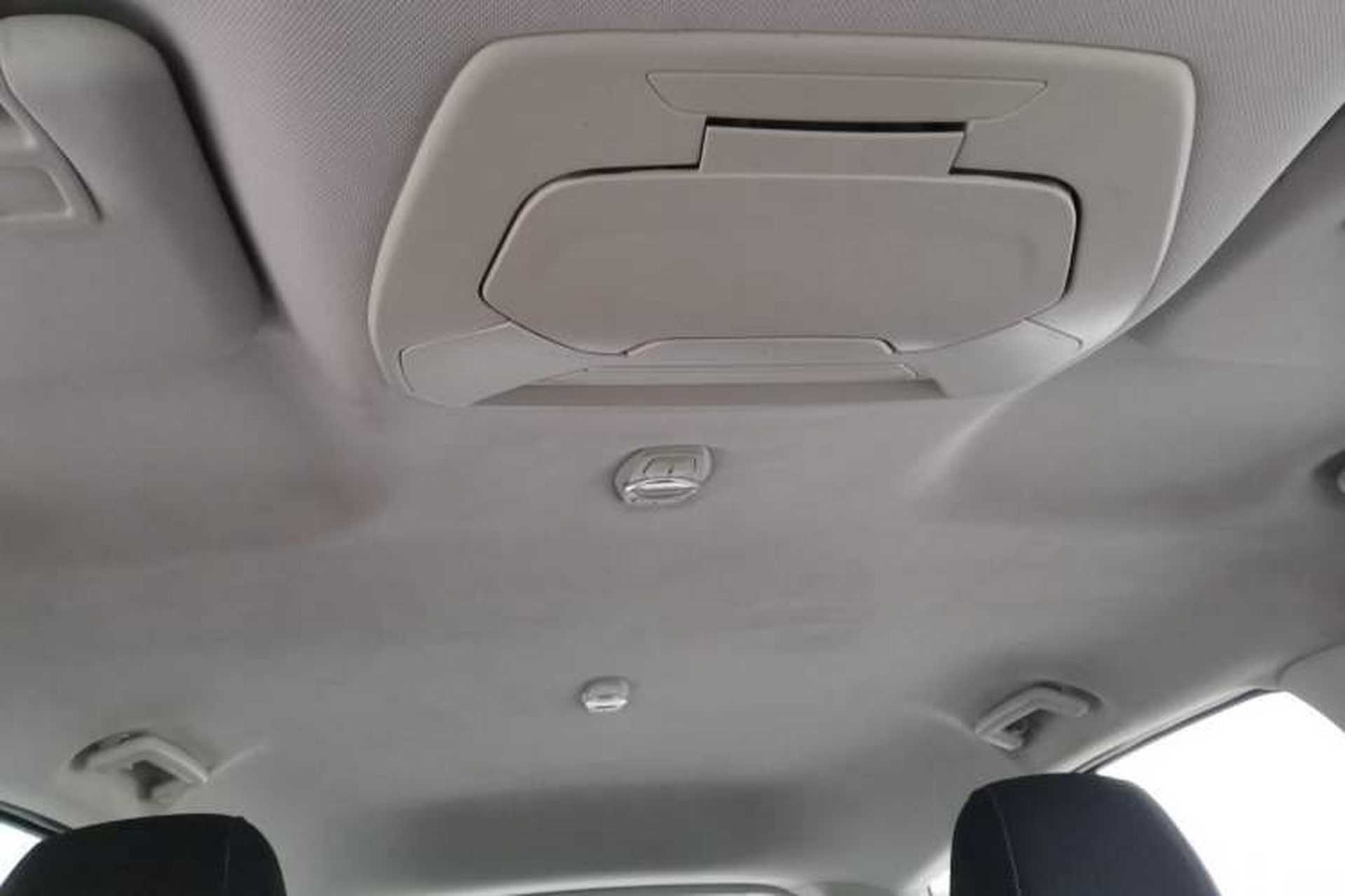 Used Ford Kuga 2015 1.5L GTDi Two-Wheel-Drive Comfort Model Headliner