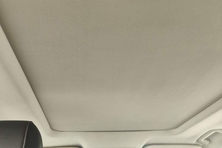 Used Ford Kuga 2015 1.5L GTDi Two-Wheel-Drive Comfort Model Headliner
