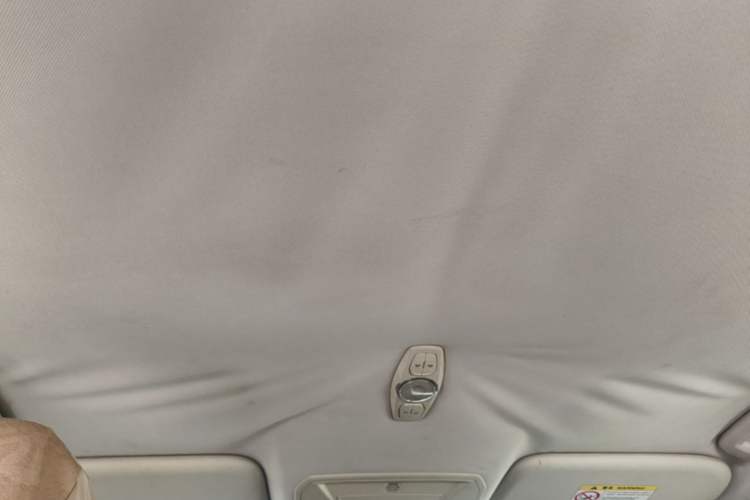 Used Ford Kuga 2015 1.5L GTDi Two-Wheel-Drive Comfort Model Headliner