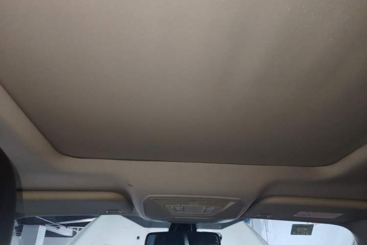 Used Ford Kuga 2015 2.0L GTDi Four-Wheel Drive Elite Model Headliner