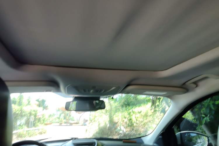 Used Ford Kuga 2015 2.0L GTDi Four-Wheel Drive Prestige Model Headliner