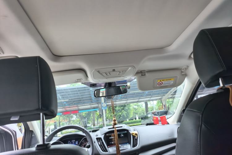 Used Ford Kuga 2015 1.5L GTDi Four-Wheel-Drive Elite Model Headliner