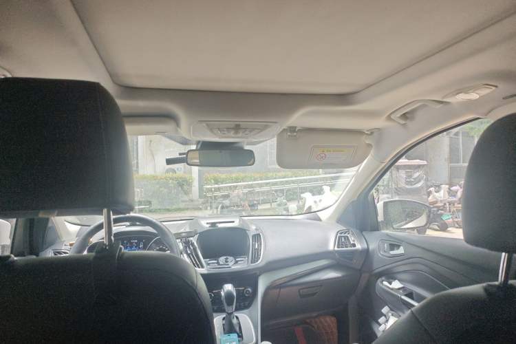 Used Ford Kuga 2015 2.0L GTDi Four-Wheel Drive Prestige Model Headliner