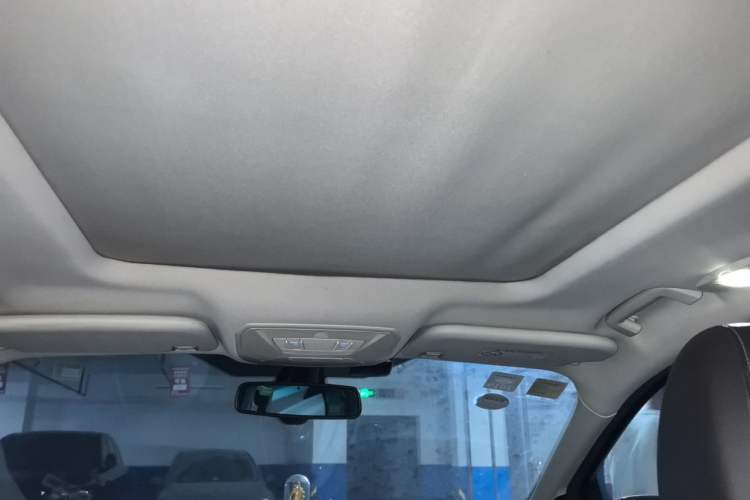 Used Ford Kuga 2015 1.5L GTDi Four-Wheel-Drive Elite Model Headliner
