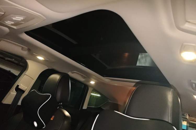 Used Ford Kuga 2015 1.5L GTDi Two-Wheel Drive Fashion Edition Headliner