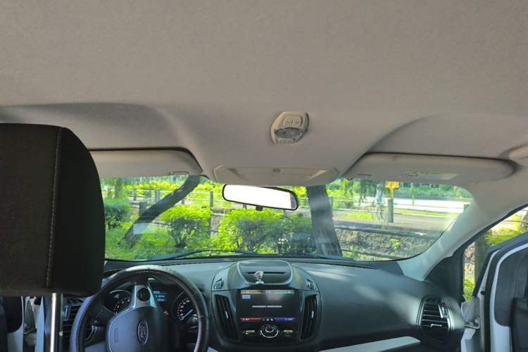 Used Ford Kuga 2015 1.5L GTDi Two-Wheel-Drive Comfort Model Headliner