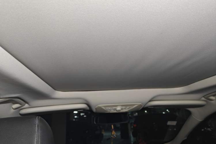 Used Ford Kuga 2015 2.0L GTDi Four-Wheel Drive Prestige Model Headliner