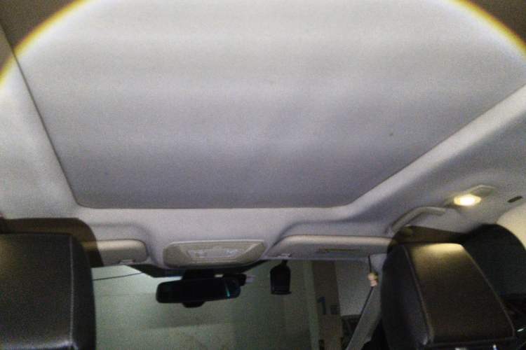 Used Ford Kuga 2015 1.5L GTDi Four-Wheel-Drive Elite Model Headliner
