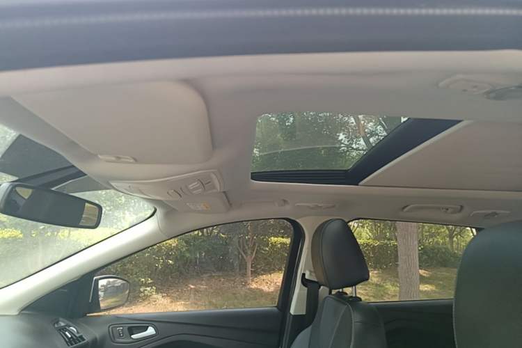 Used Ford Kuga 2015 1.5L GTDi Two-Wheel Drive Fashion Edition Headliner
