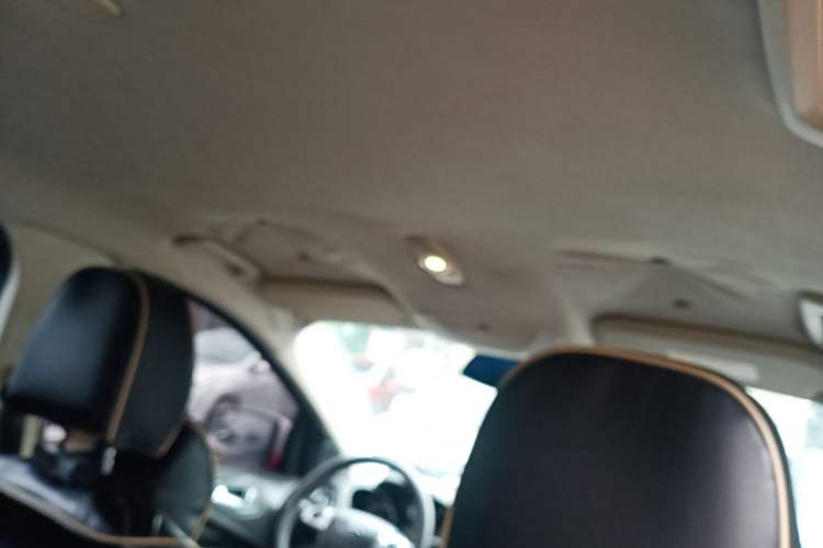 Used Ford Kuga 2015 1.5L GTDi Two-Wheel-Drive Comfort Model Headliner