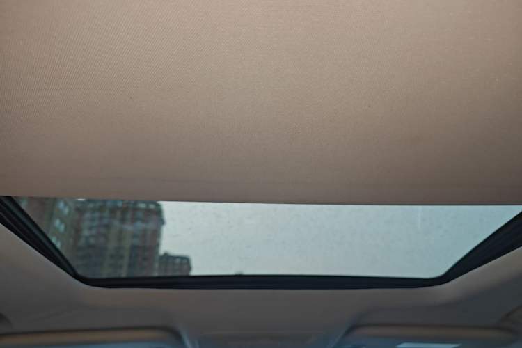 Used Ford Kuga 2015 1.5L GTDi Four-Wheel-Drive Elite Model Headliner