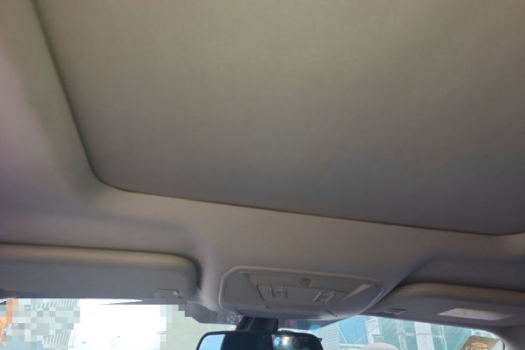 Used Ford Kuga 2015 1.5L GTDi Four-Wheel-Drive Elite Model Headliner