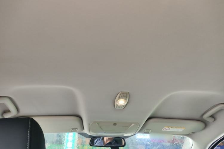 Used Ford Kuga 2015 1.5L GTDi Two-Wheel-Drive Comfort Model Headliner