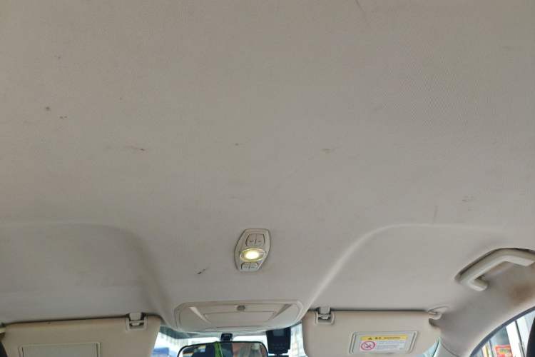 Used Ford Kuga 2015 1.5L GTDi Two-Wheel-Drive Comfort Model Headliner