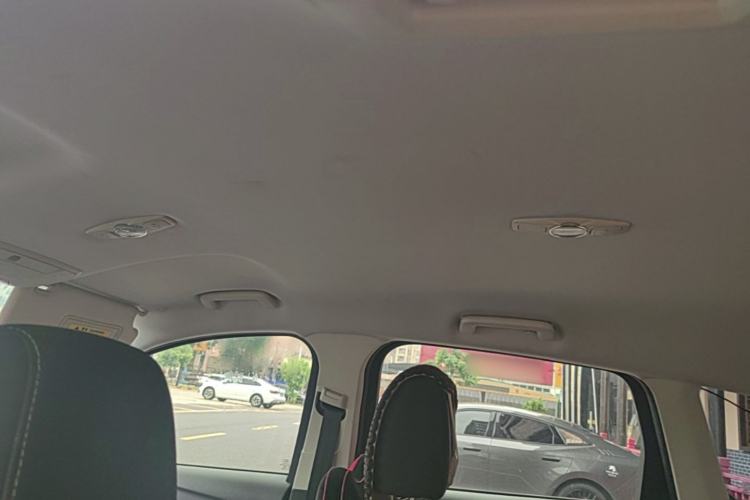 Used Ford Kuga 2015 1.5L GTDi Two-Wheel-Drive Comfort Model Headliner