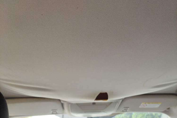 Used Ford Kuga 2015 1.5L GTDi Two-Wheel-Drive Comfort Model Headliner