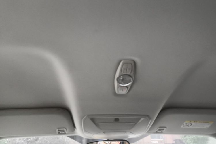 Used Ford Kuga 2015 1.5L GTDi Two-Wheel-Drive Comfort Model Headliner