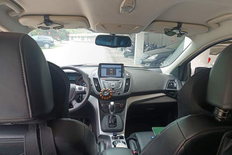 Used Ford Kuga 2015 1.5L GTDi Two-Wheel-Drive Comfort Model Headliner