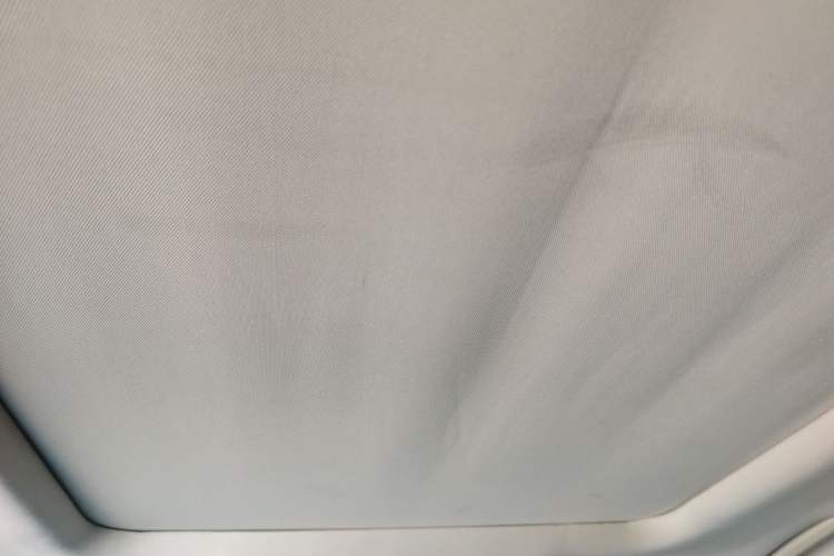 Used Ford Kuga 2015 2.0L GTDi Four-Wheel-Drive Sport Model Headliner