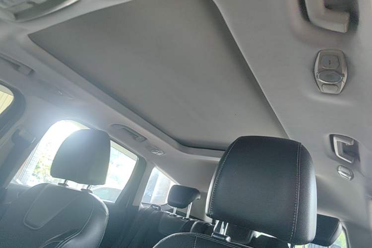 Used Ford Kuga 2015 1.5L GTDi Two-Wheel Drive Fashion Edition Headliner