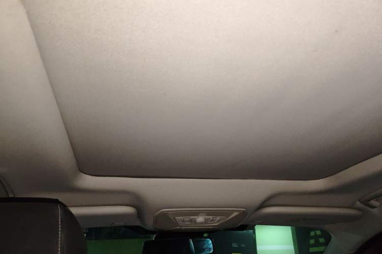 Used Ford Kuga 2015 2.0L GTDi Four-Wheel Drive Prestige Model Headliner