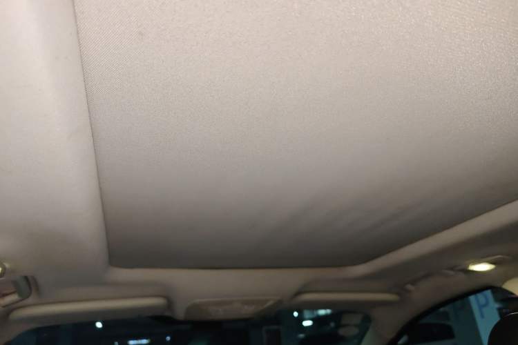 Used Ford Kuga 2015 1.5L GTDi Four-Wheel-Drive Elite Model Headliner