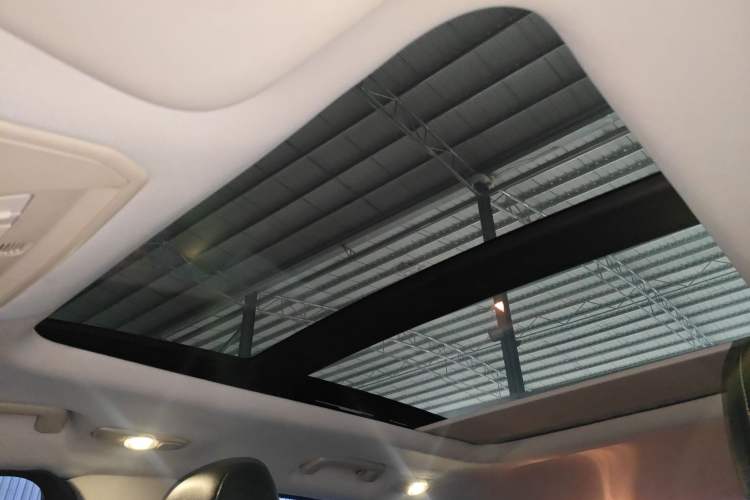 Used Ford Kuga 2015 1.5L GTDi Two-Wheel Drive Fashion Edition Headliner