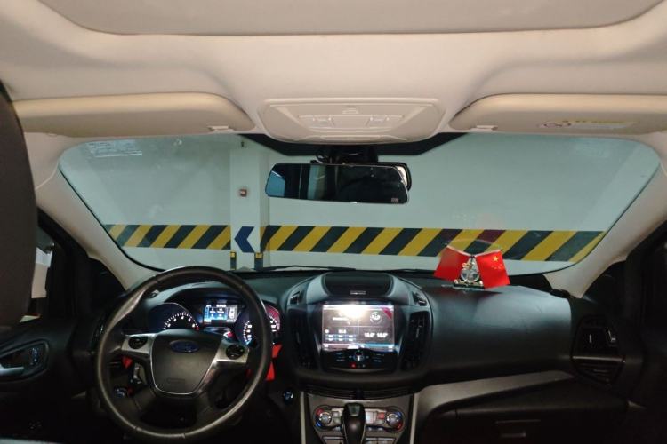Used Ford Kuga 2015 1.5L GTDi Four-Wheel-Drive Elite Model Headliner