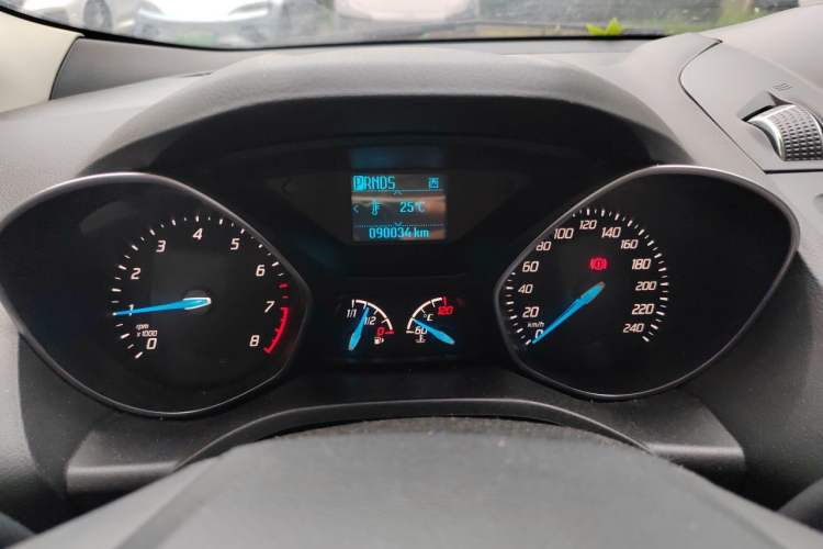 Used Ford Kuga 2015 1.5L GTDi Two-Wheel Drive Fashion Edition Instrument Cluster