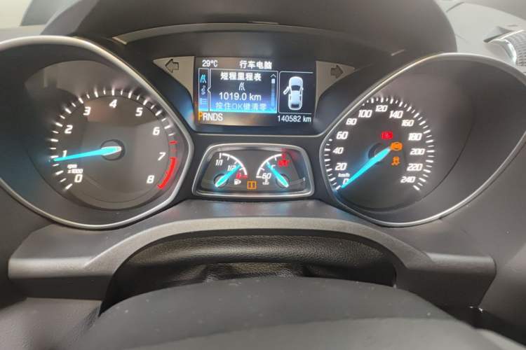 Used Ford Kuga 2015 2.0L GTDi Four-Wheel-Drive Sport Model Instrument Cluster
