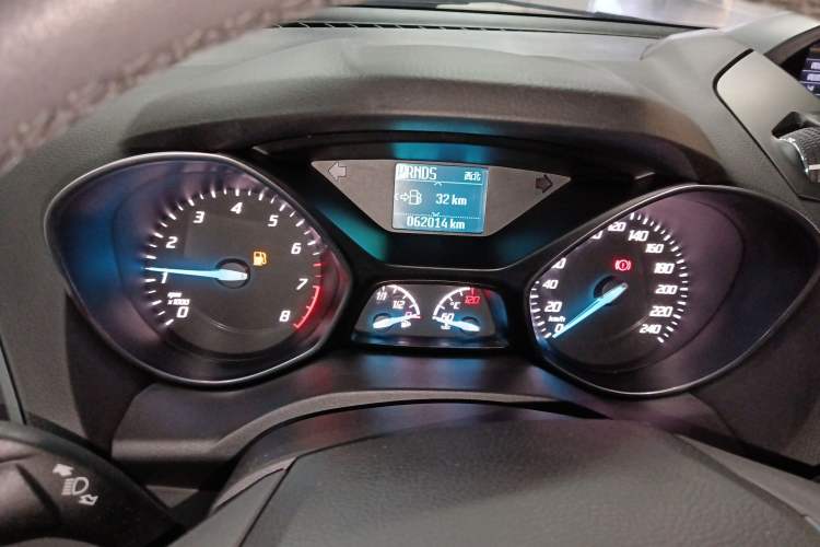 Used Ford Kuga 2015 1.5L GTDi Two-Wheel Drive Fashion Edition Instrument Cluster