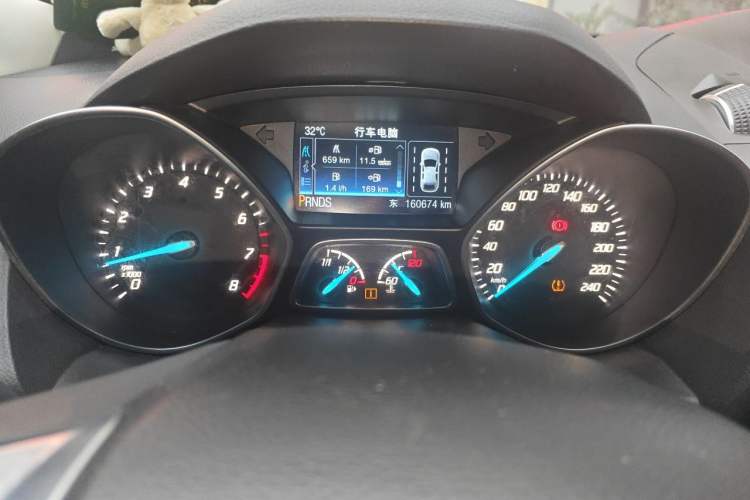 Used Ford Kuga 2015 2.0L GTDi Four-Wheel Drive Prestige Model Instrument Cluster
