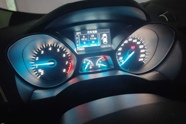 Used Ford Kuga 2015 2.0L GTDi Four-Wheel-Drive Sport Model Instrument Cluster