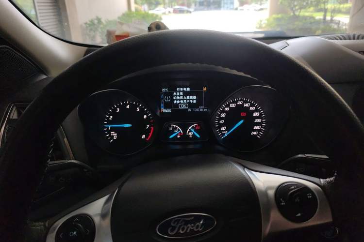 Used Ford Kuga 2015 2.0L GTDi Four-Wheel Drive Prestige Model Instrument Cluster