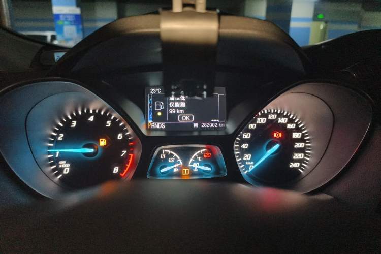 Used Ford Kuga 2015 2.0L GTDi Four-Wheel Drive Elite Model Instrument Cluster