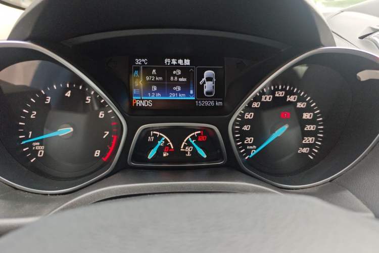Used Ford Kuga 2015 2.0L GTDi Four-Wheel-Drive Sport Model Instrument Cluster