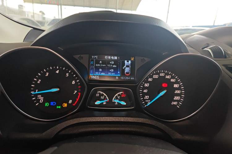 Used Ford Kuga 2015 2.0L GTDi Four-Wheel Drive Prestige Model Instrument Cluster
