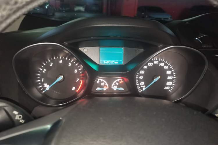 Used Ford Kuga 2015 1.5L GTDi Two-Wheel-Drive Comfort Model Instrument Cluster