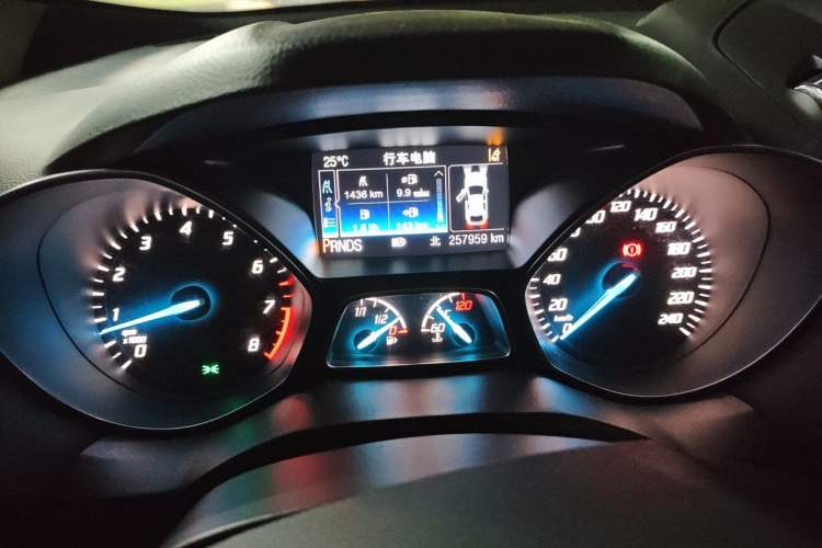Used Ford Kuga 2015 2.0L GTDi Four-Wheel Drive Prestige Model Instrument Cluster