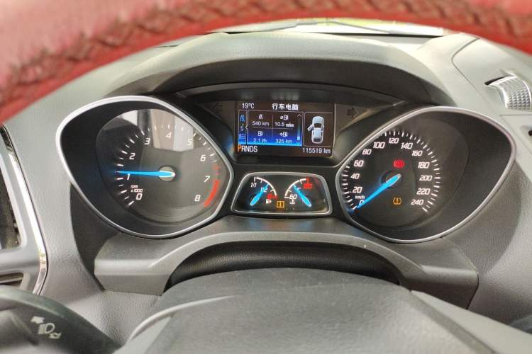 Used Ford Kuga 2015 2.0L GTDi Four-Wheel-Drive Sport Model Instrument Cluster